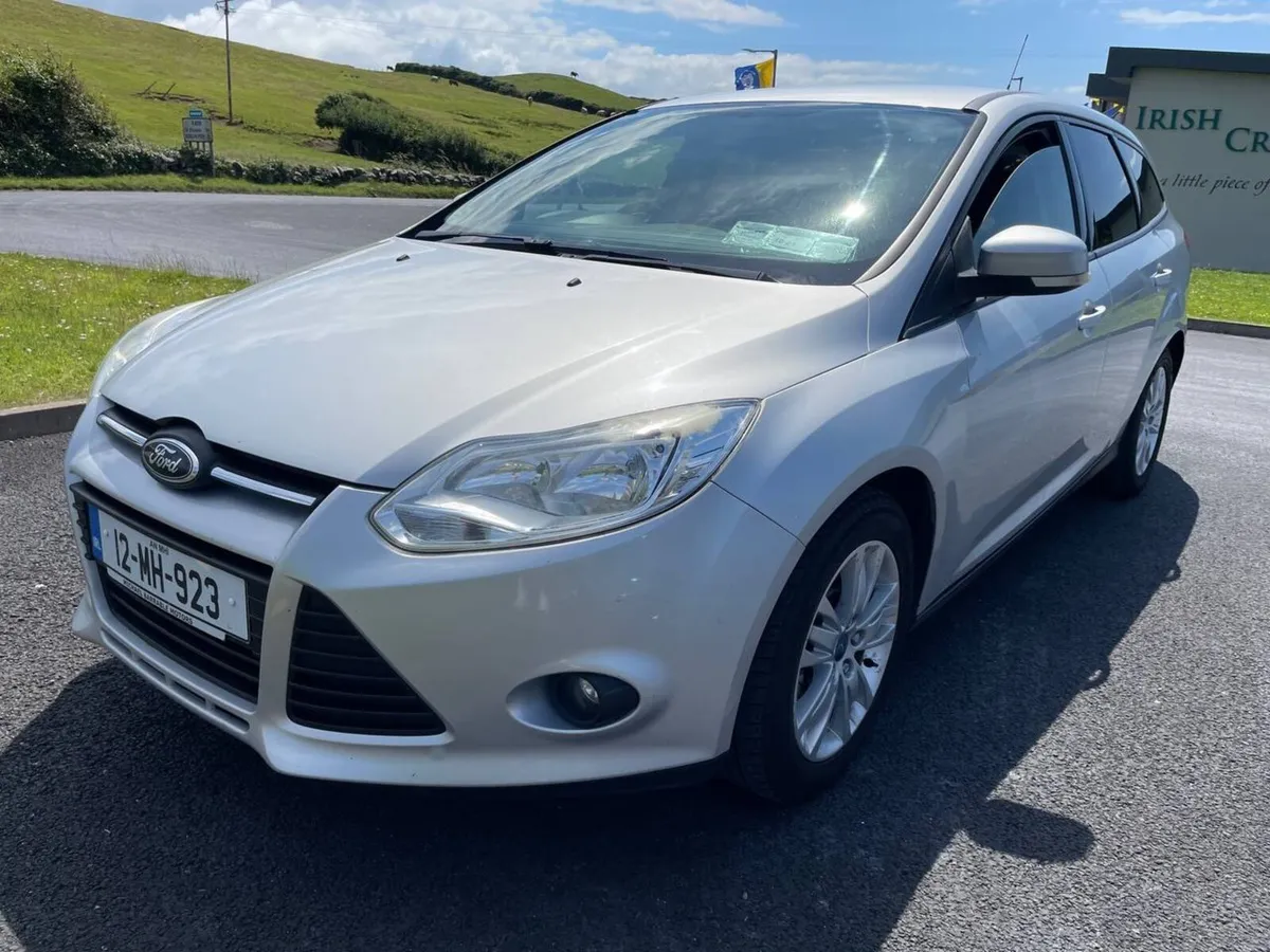 Ford Focus 2012 - Image 2