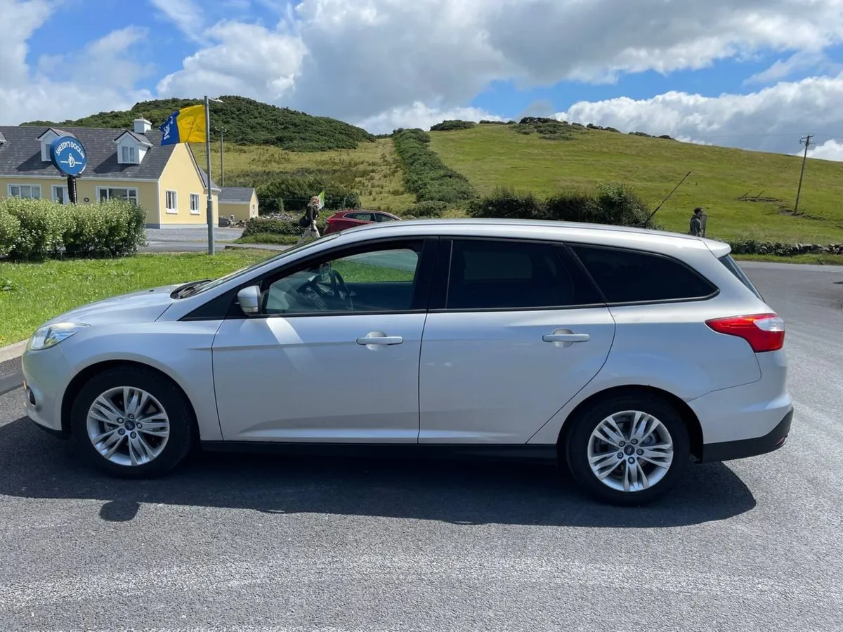 Ford Focus 2012 - Image 3