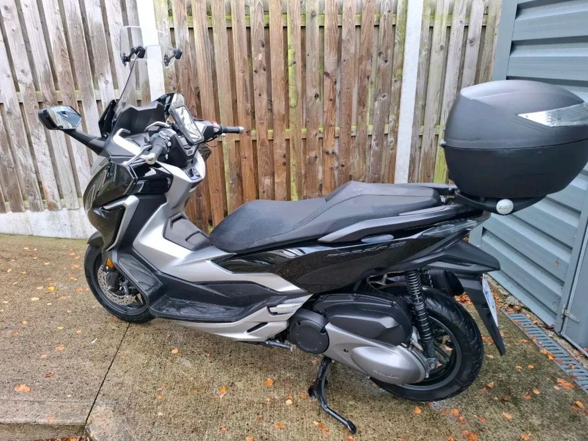 2018 Honda Forza 300 - Image 2