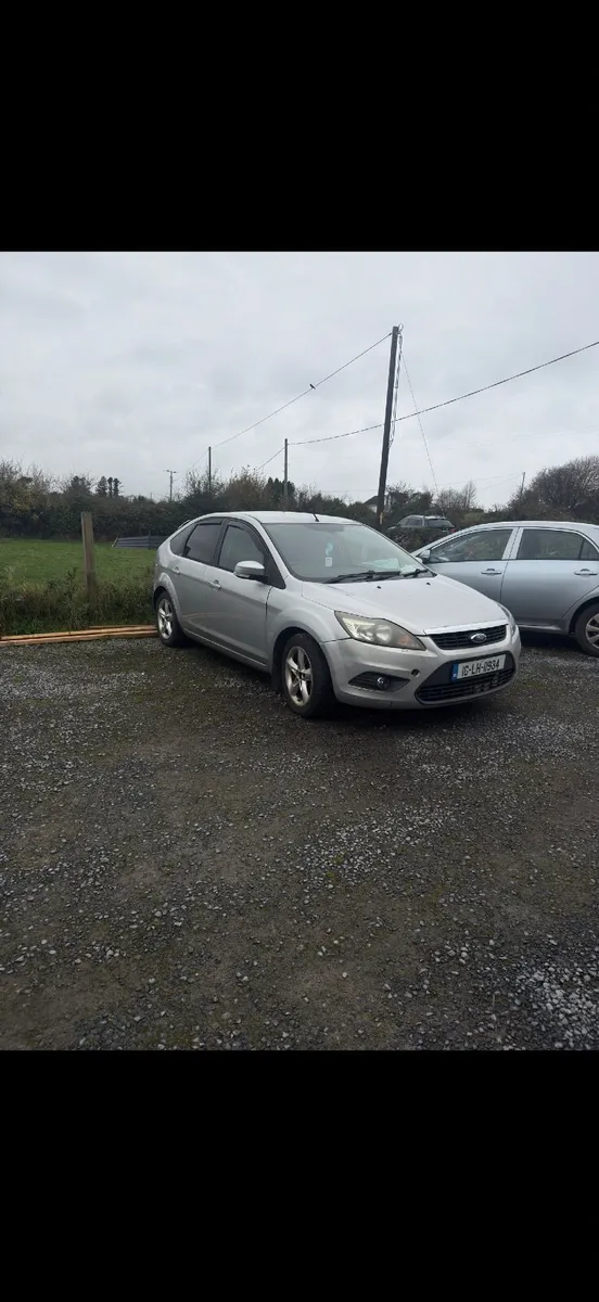 Ford Focus 2010 - Image 2