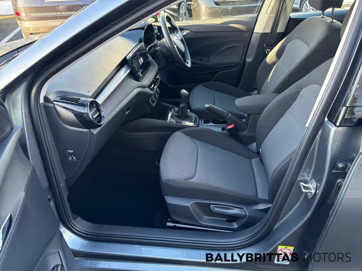 Skoda Fabia  SELECTION 1.0MPI - Image 4