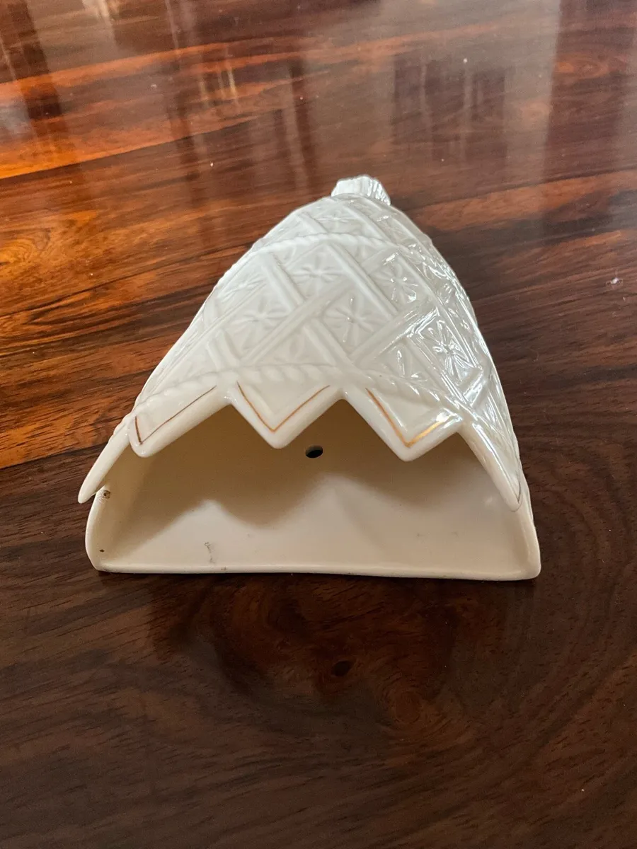 Limited Edition Belleek Tassel Wall Decoration - Image 4