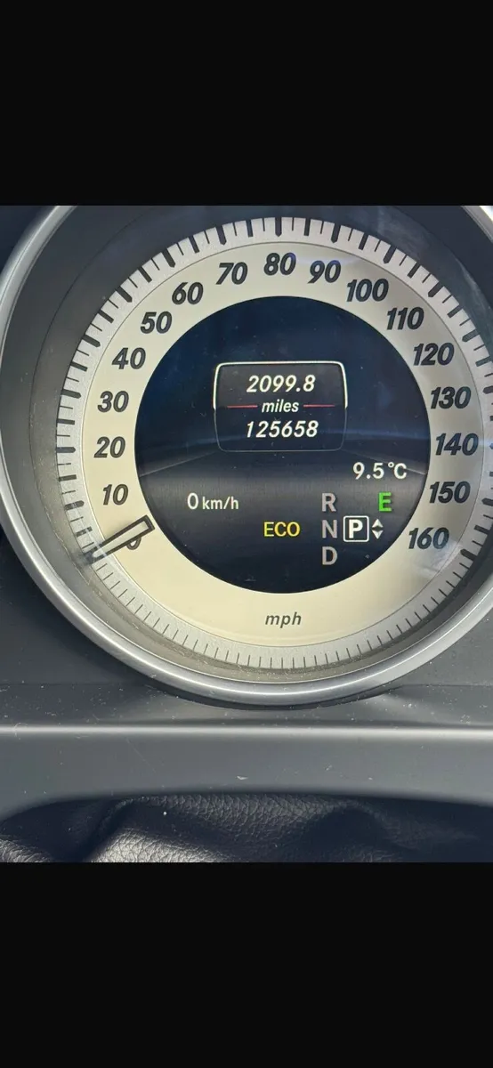 Mercedes-Benz E-Class 2014 - Image 1