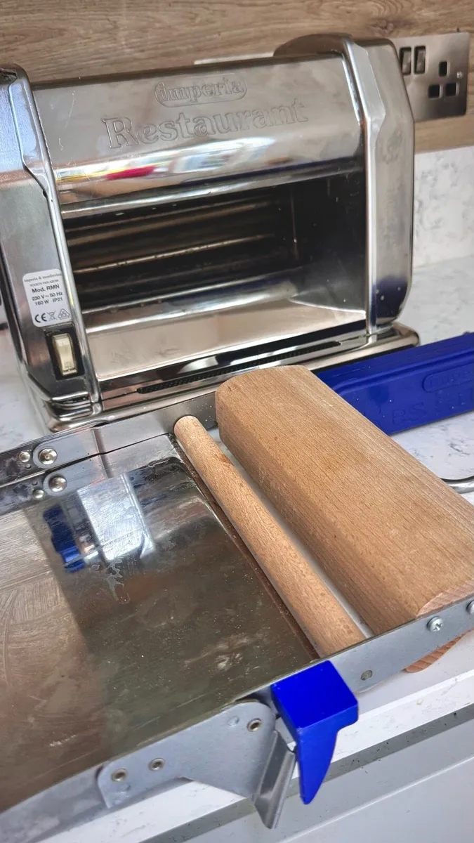 Imperia Restaurant Electric Pasta Machine - Image 4