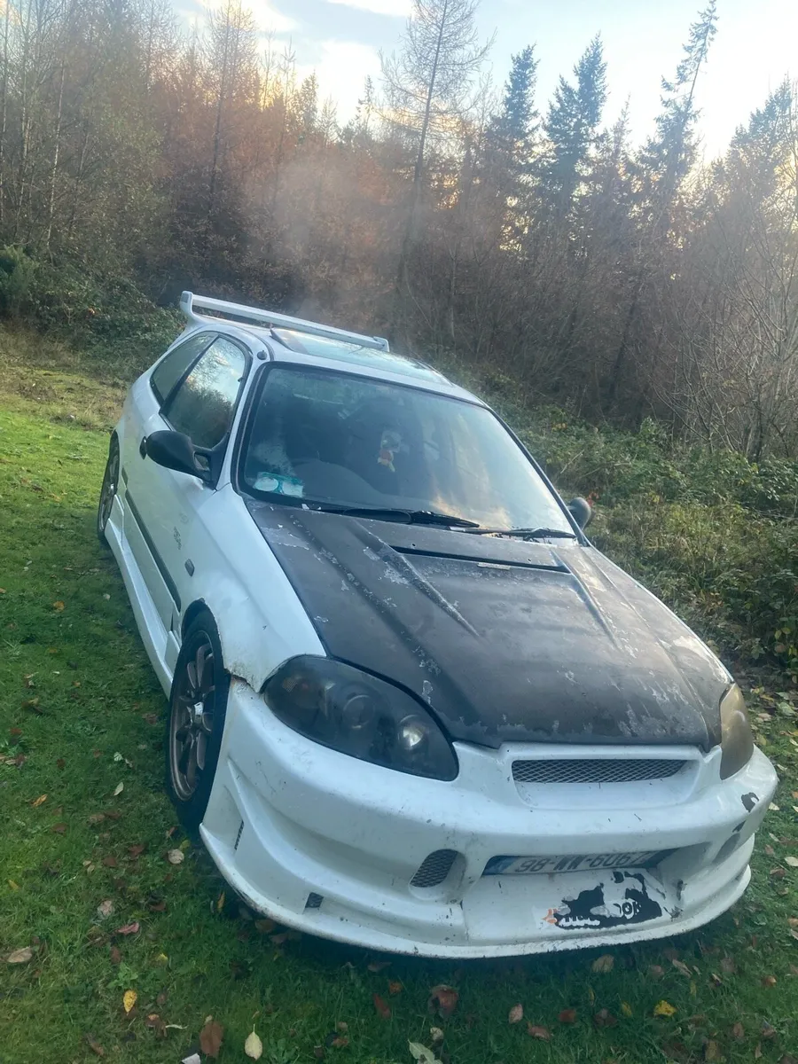 Honda civic - Image 2