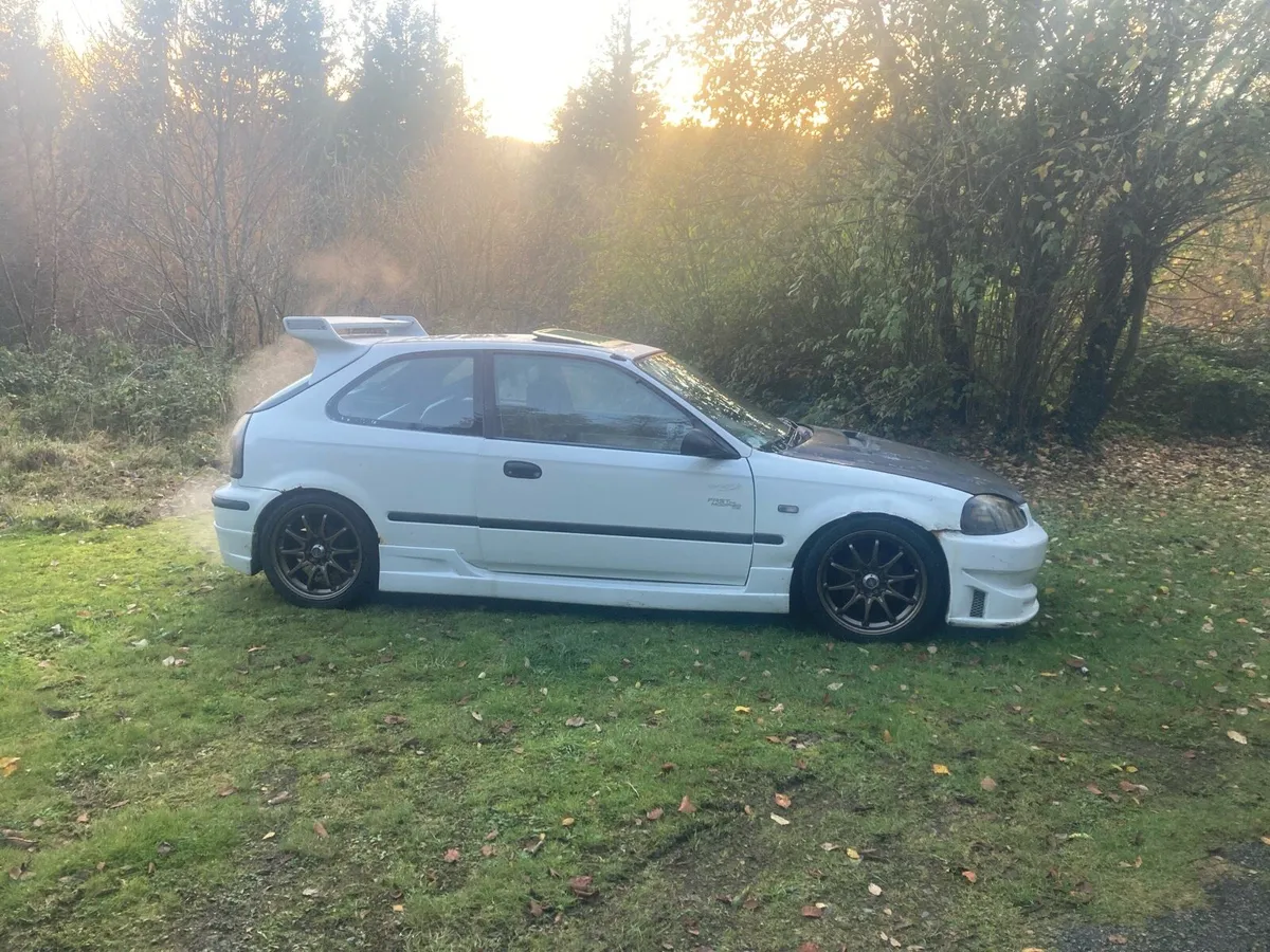 Honda civic - Image 3