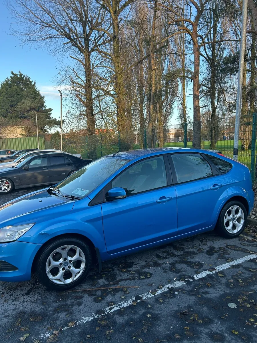 Ford Focus LOW MILEAGE - Image 4