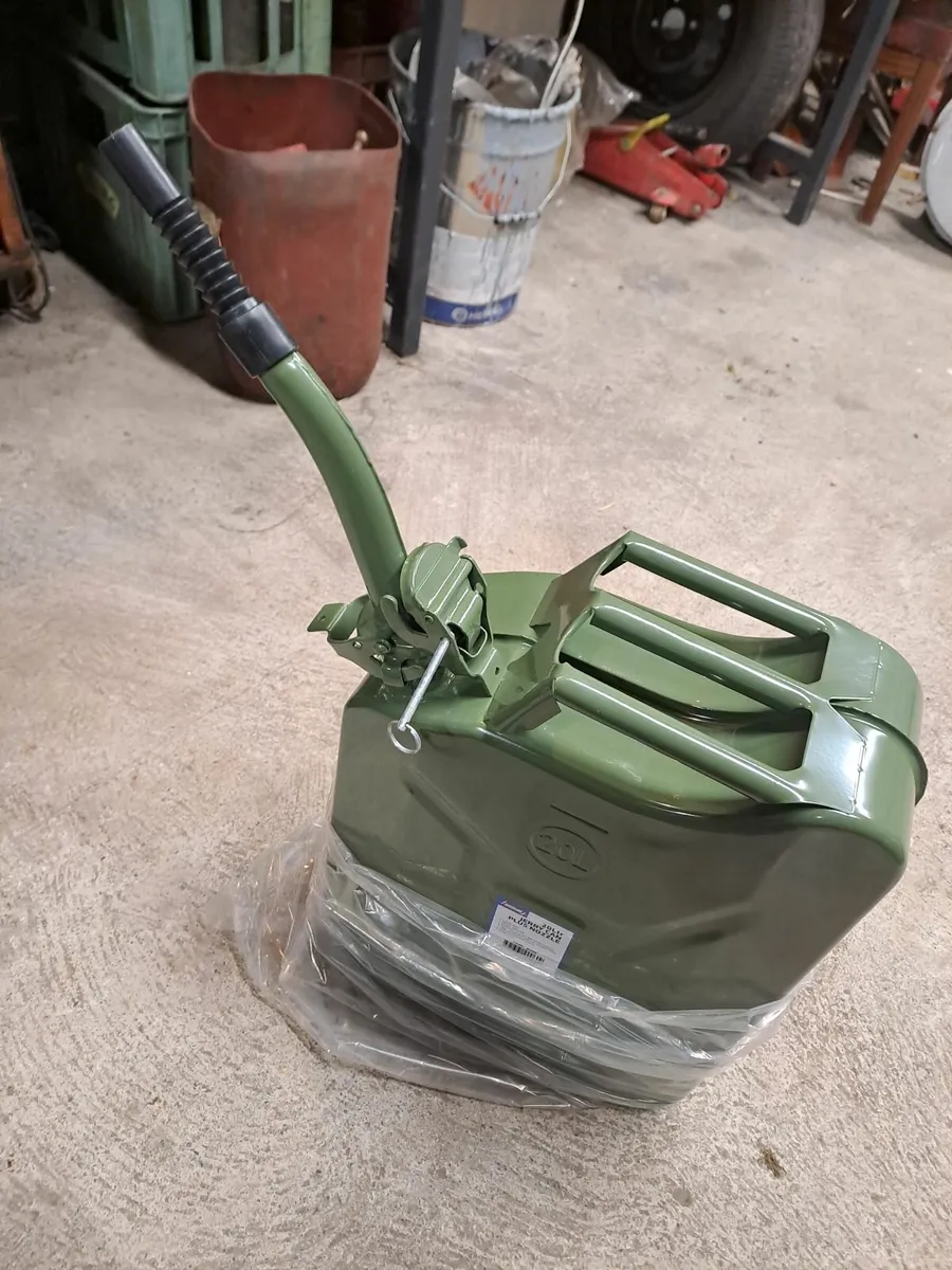 Jerry Cans + Nozzles - Image 4