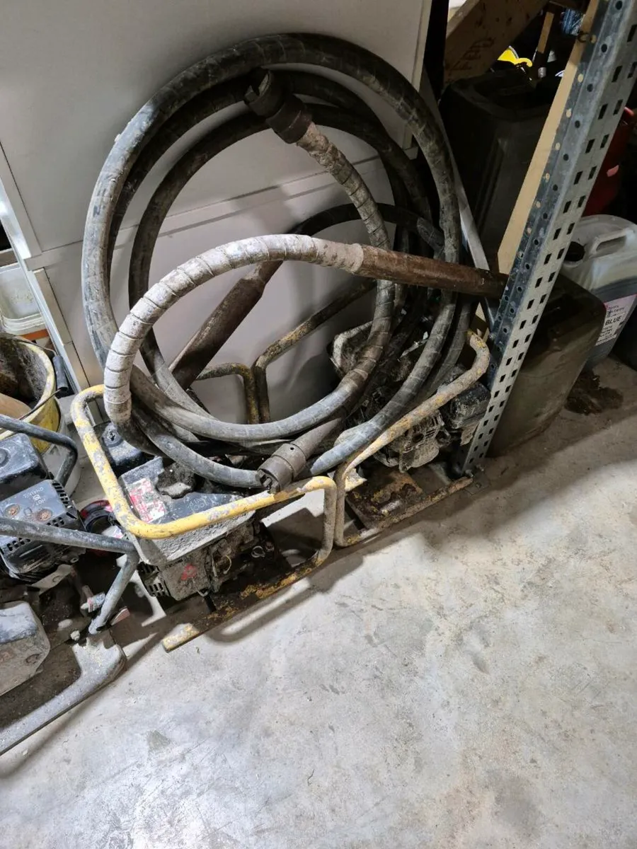 Concrete pokers - Image 3