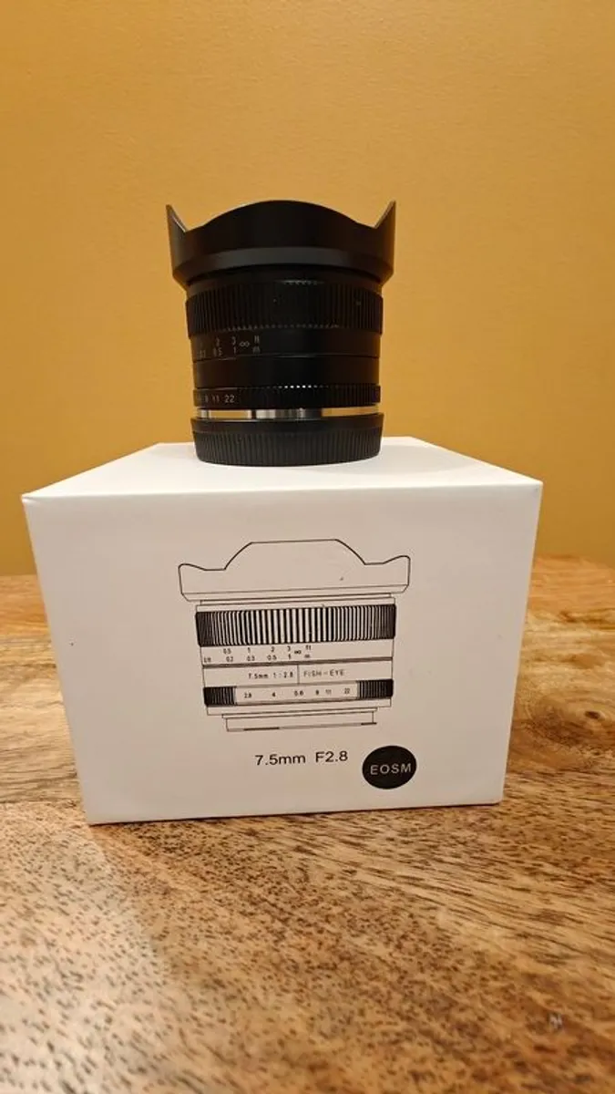 7 artisans 7.5mm f2.8 eos M - Image 3