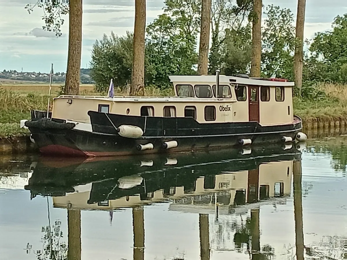 Dutch Barge 14m x 3.5m - Image 4
