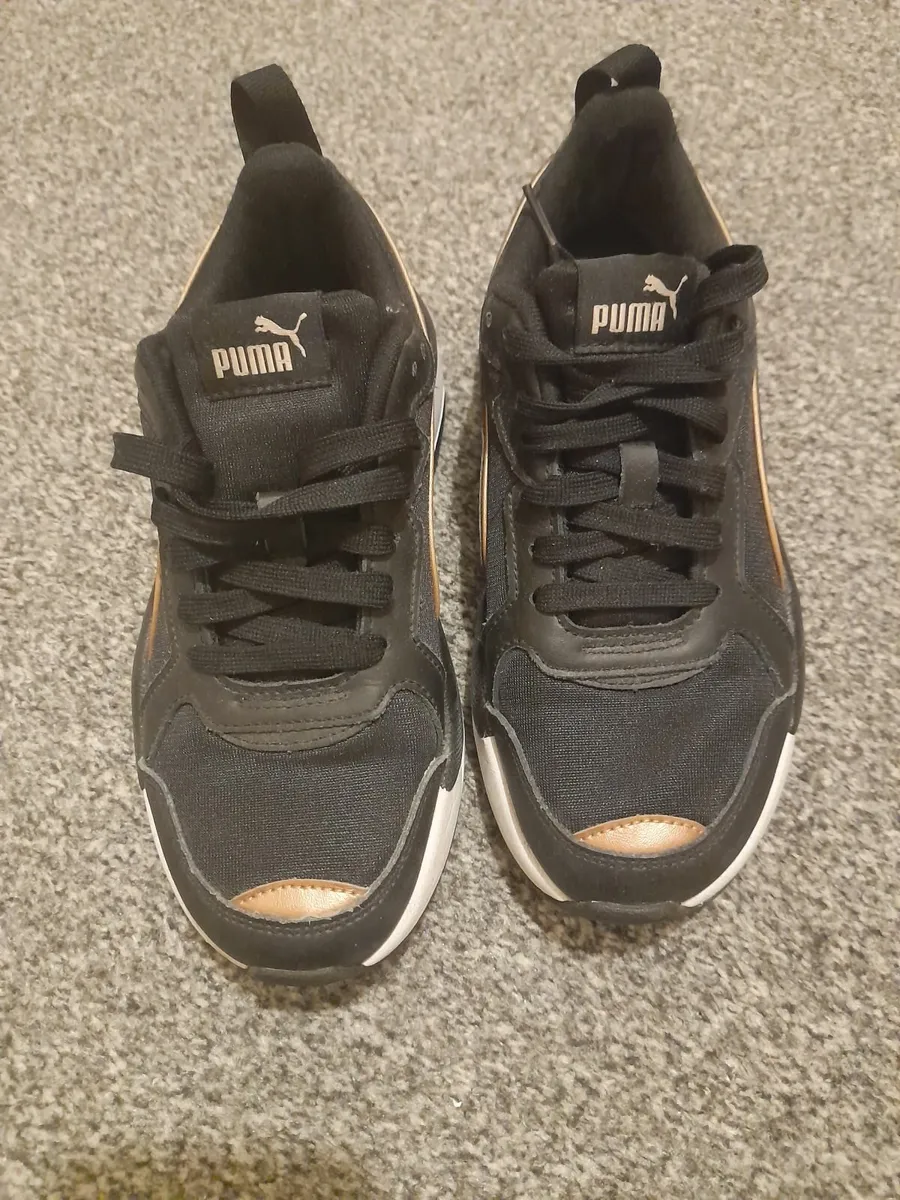 Puma shoes - Image 1