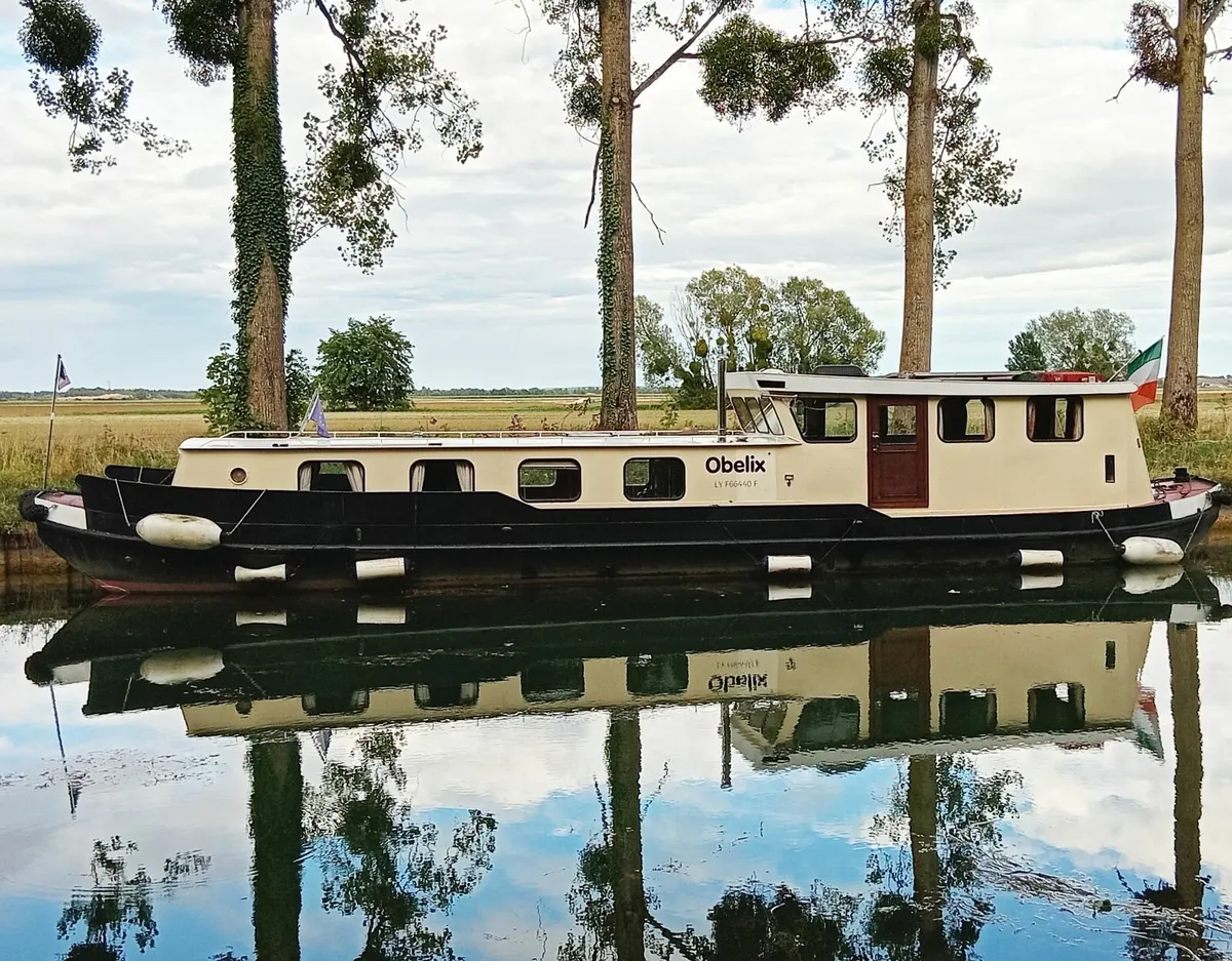 Dutch Barge 14m x 3.5m - Image 1