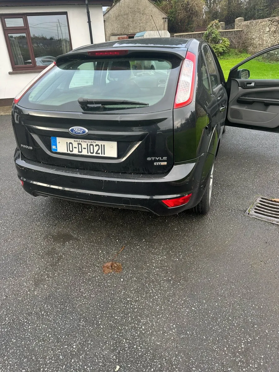 Ford Focus - Image 2