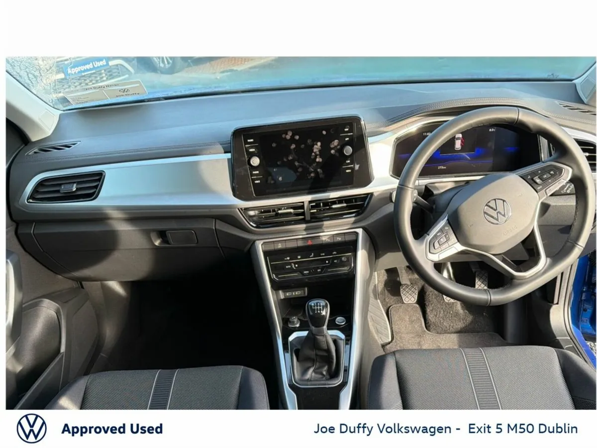 Volkswagen T-Roc EDITION 75 1.0TSI M6F 116HP - Image 3