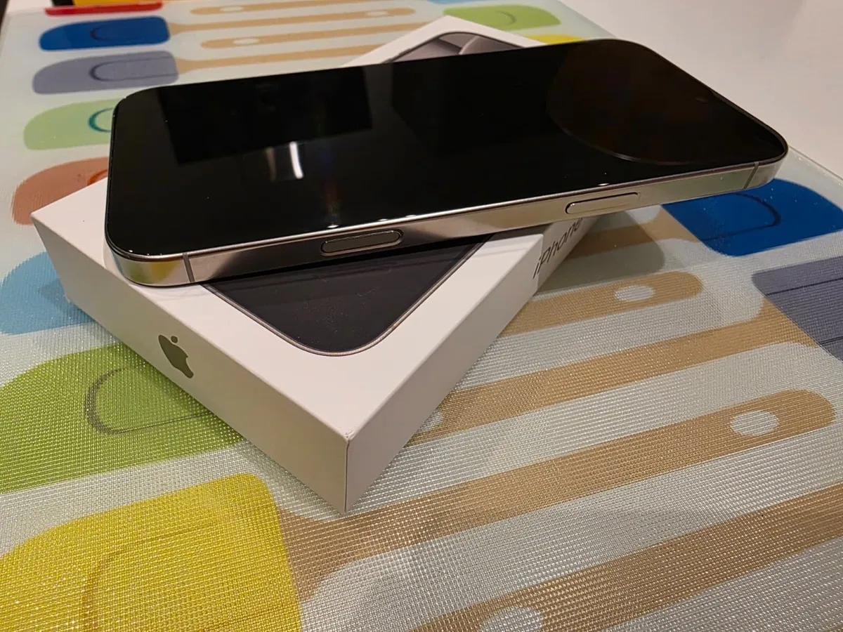 iPhone 16 Pro Max 256GB - Image 3