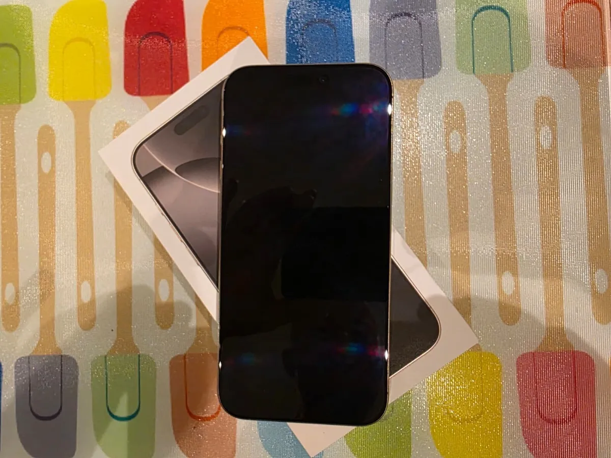 iPhone 16 Pro Max 256GB - Image 4