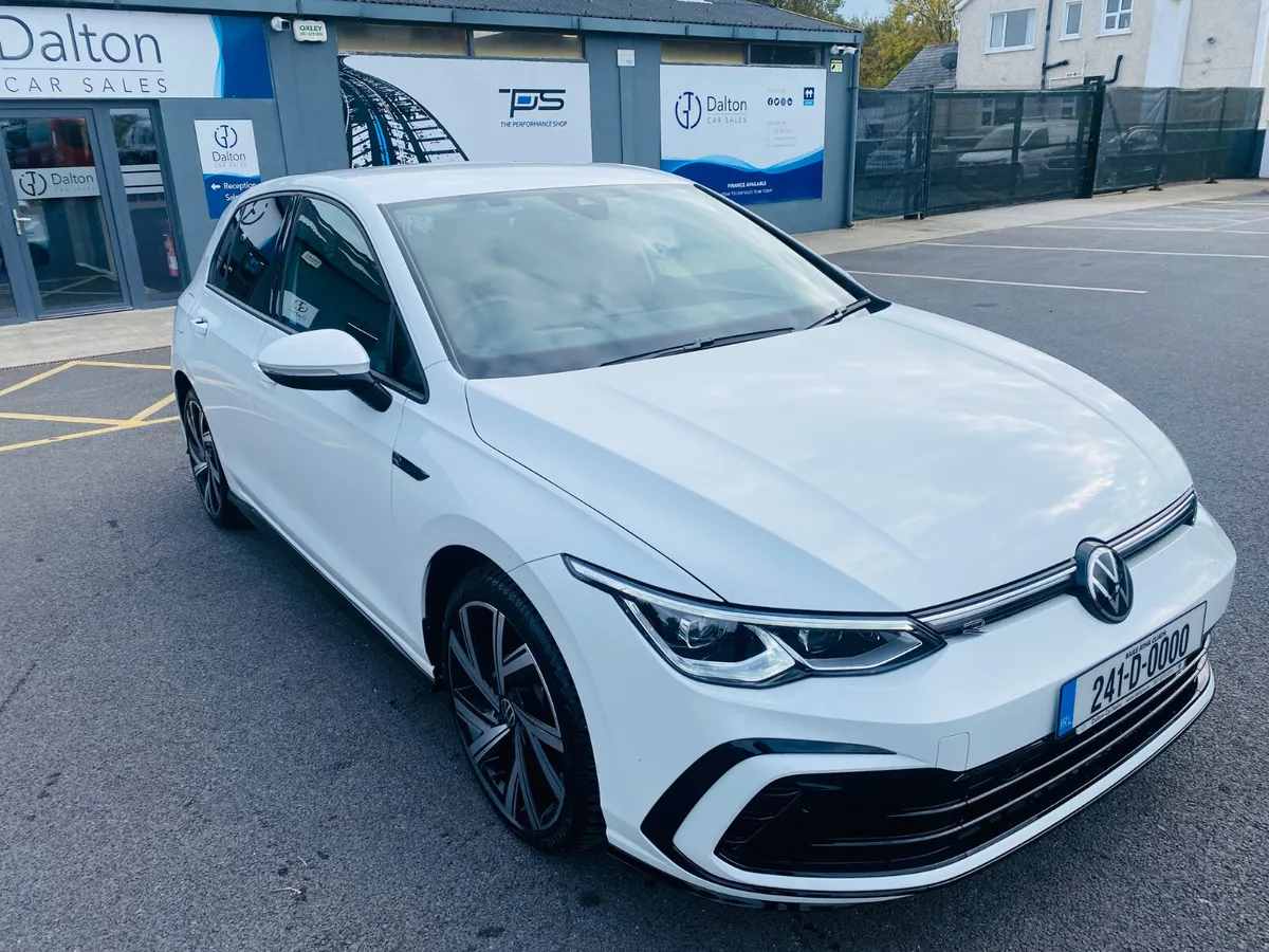 VOLKSWAGEN GOLF R-LINE DSG 2.0 TDI 2024 (241) - Image 3
