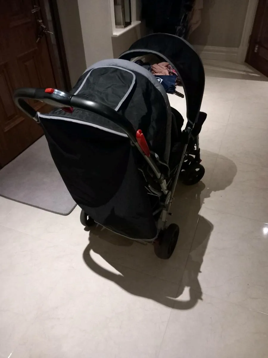 Safety first double buggy - Image 2