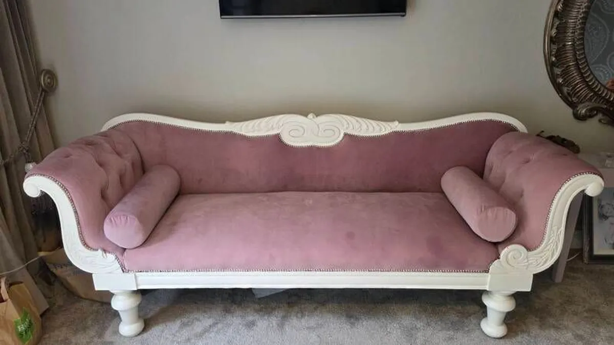 chaise sofa - Image 1