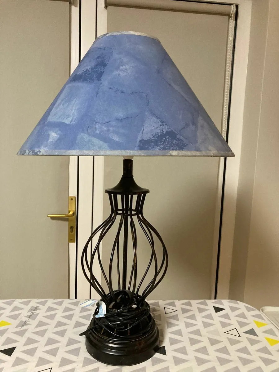 Lamps/throws - Image 1