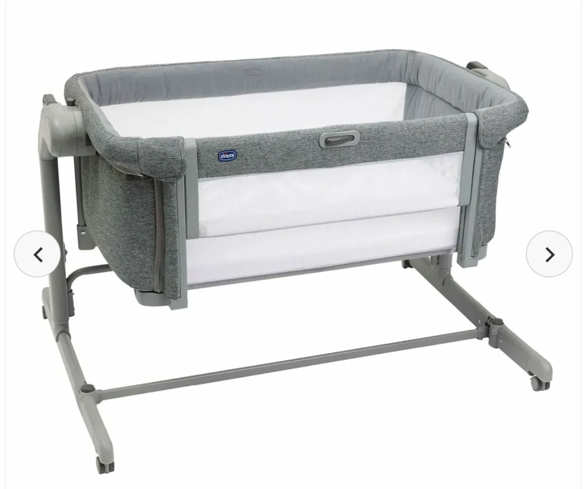 Chicco Next2Me Magic Evo Bedside Crib, Brand New