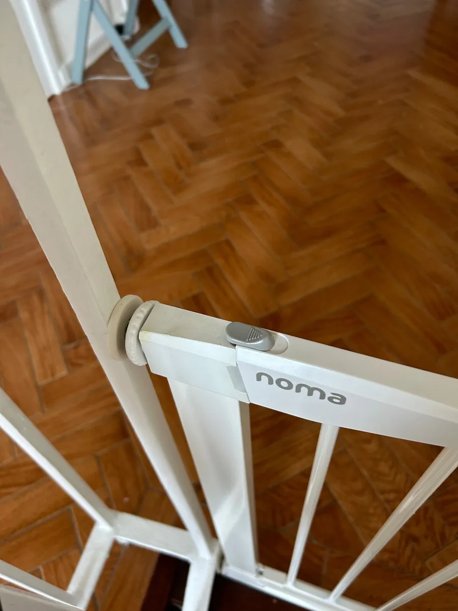 Children’s Stair gate - Image 1