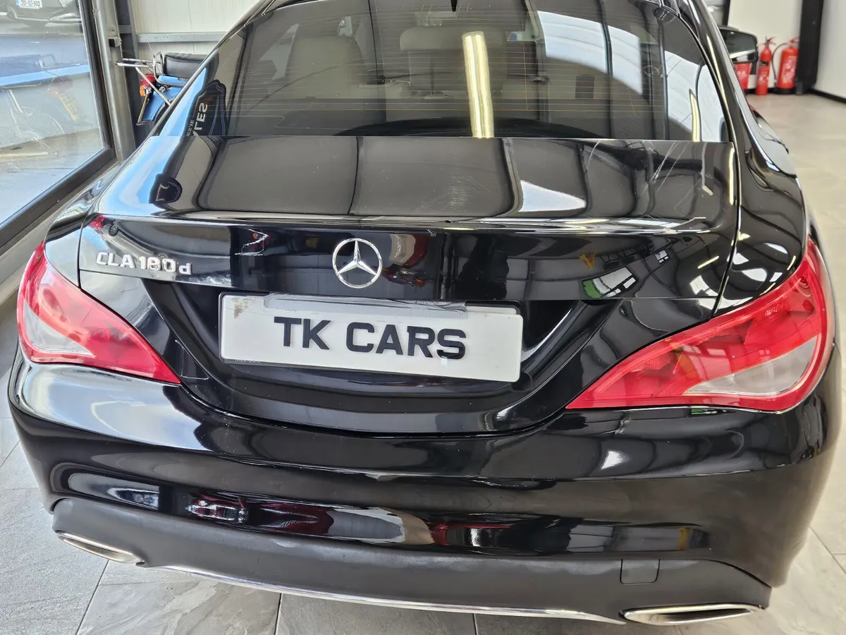 MERCEDES BENZ CLA URBAN 180-1 OWNER - Image 4