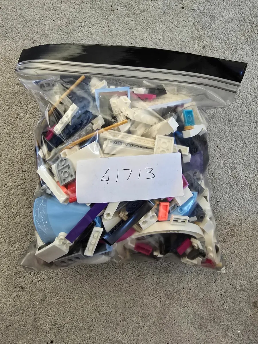 41713 Lego Olivia's Space Academy - Image 3