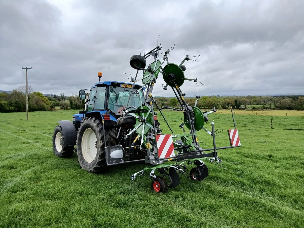 Fendt Lotus 770 Tedder NEW NEW - Image 3