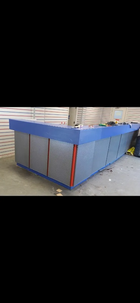 Warehouse bench