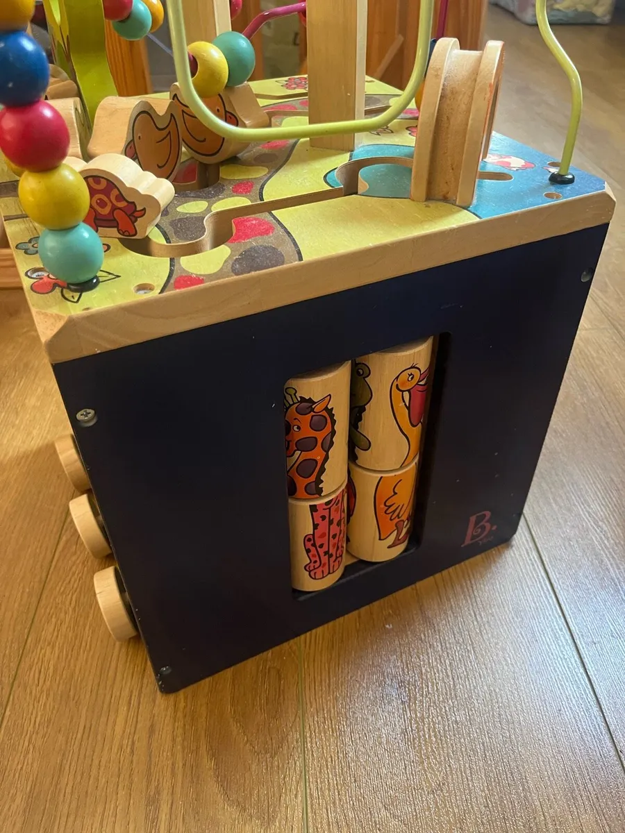 Zany Zoo wooden activity cube - Image 4