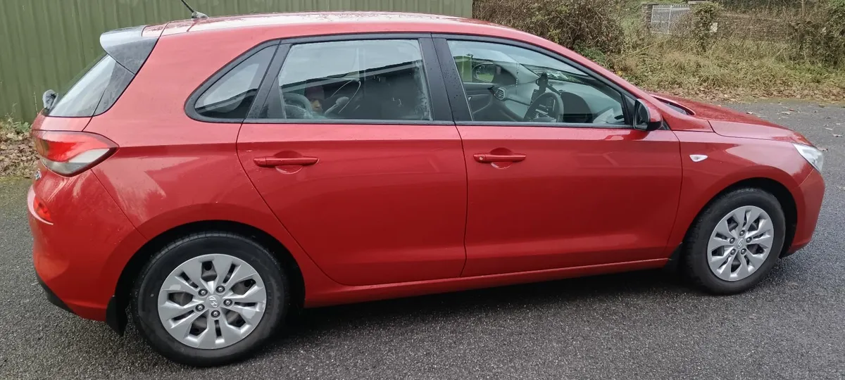 Hyundai i30 2019 - Image 2