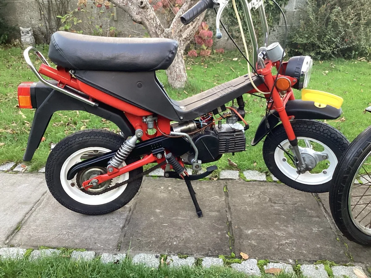Vintage pedal mopeds - Image 3