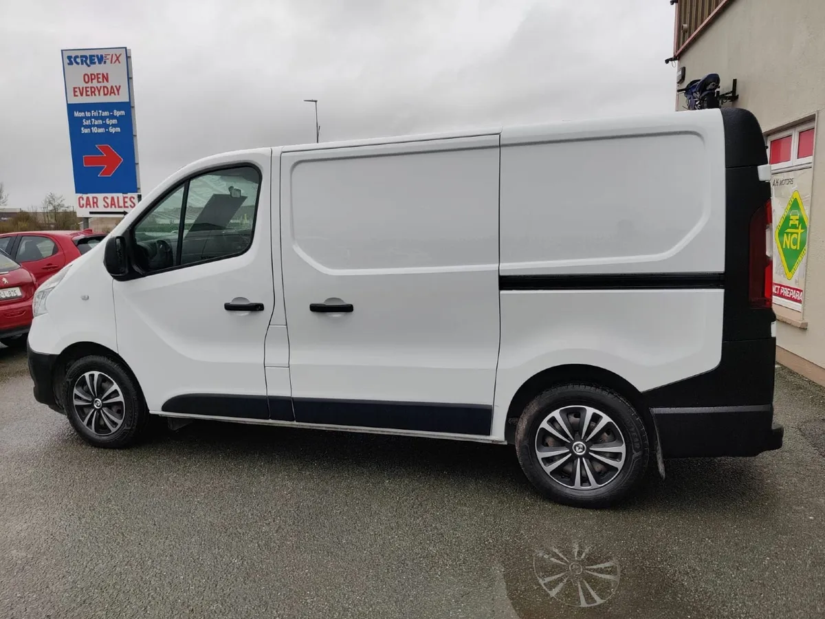Renault Trafic 192 2.0 Dci Low Km New Test Vat In - Image 2
