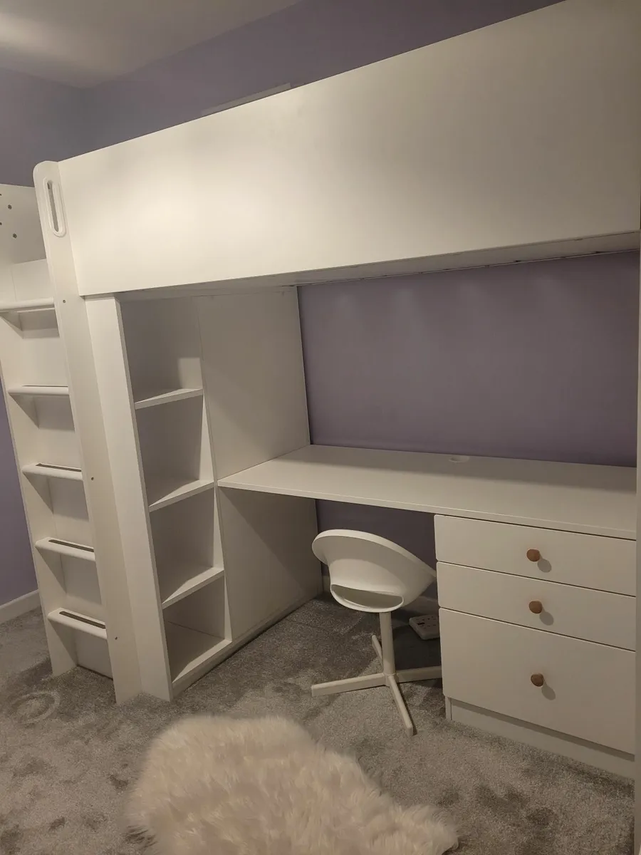 Loft bed with desk and wardrobe - Image 4
