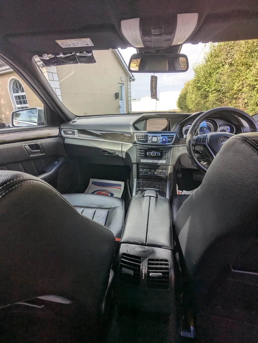 Mercedes-Benz E-Class 2015 - Image 2