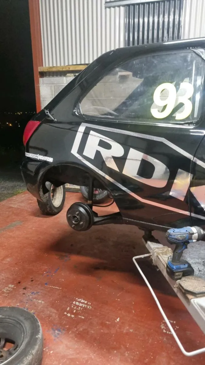 Ford fiesta mrk4 rally car - Image 3