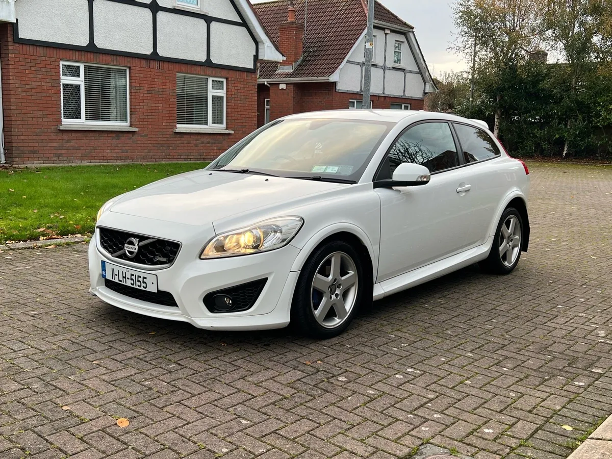 2011 Volvo C30 R Design 1.6 Diesel NCT 22/09/26 - Image 2