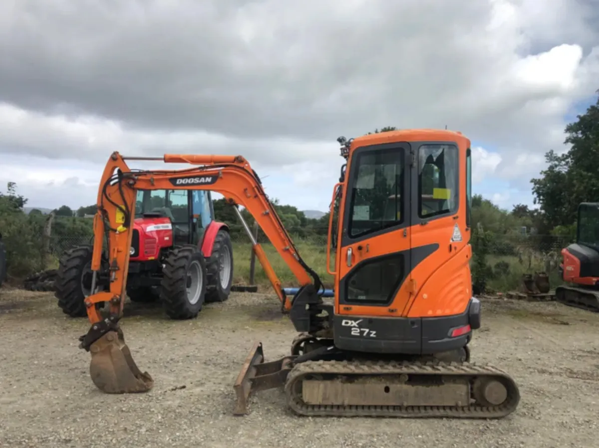 2013 Doosan DX27z - Image 2