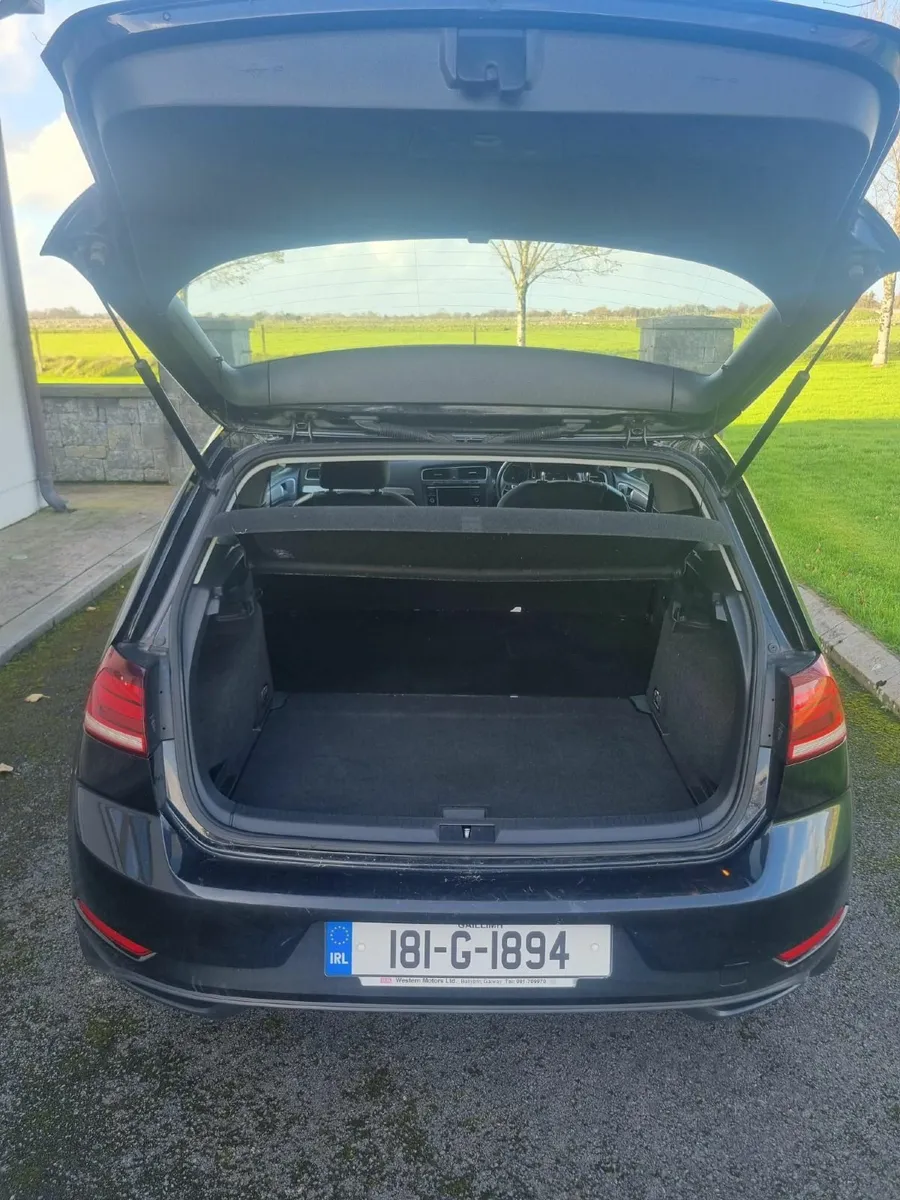 Volkswagen Golf Commercial - Image 4