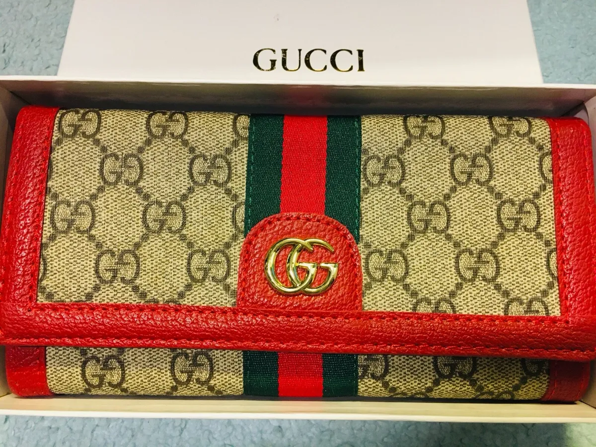 Brand new wallet - Image 1