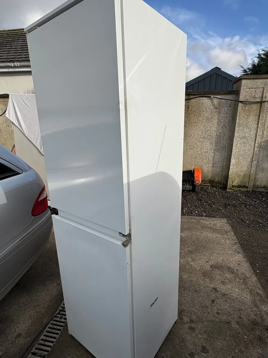 Fridge freezer 50/50 - Image 4