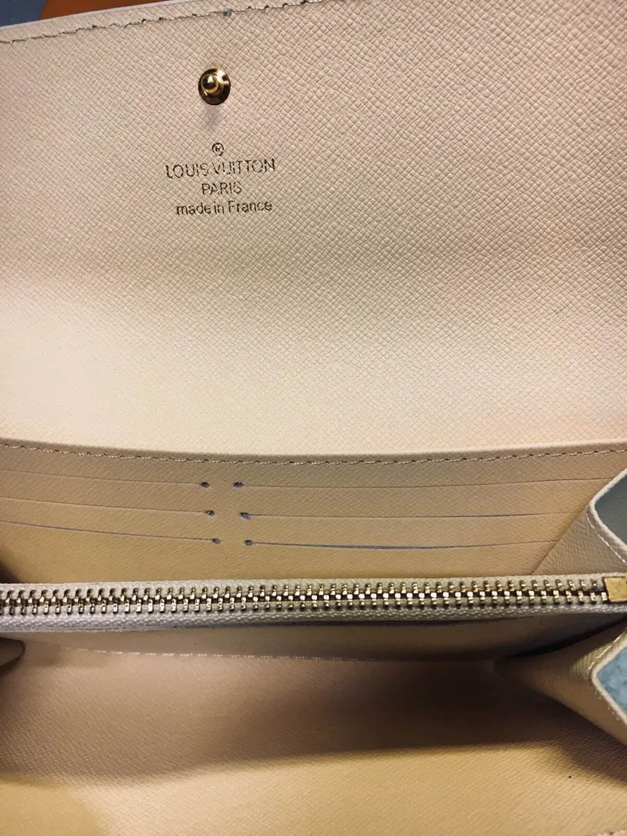 Brand new wallet - Image 2