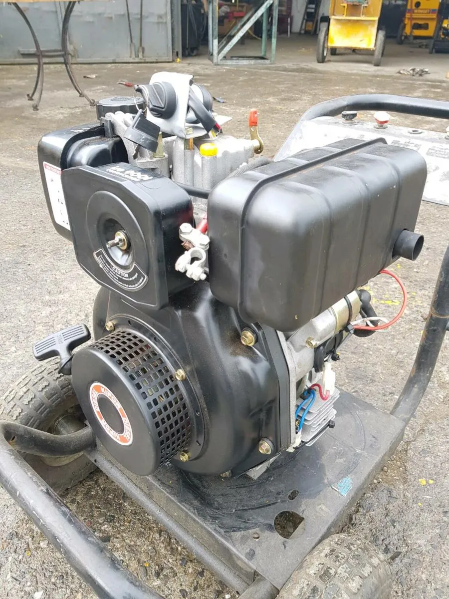 Kubota 1 cylinder diesel engine - Image 2