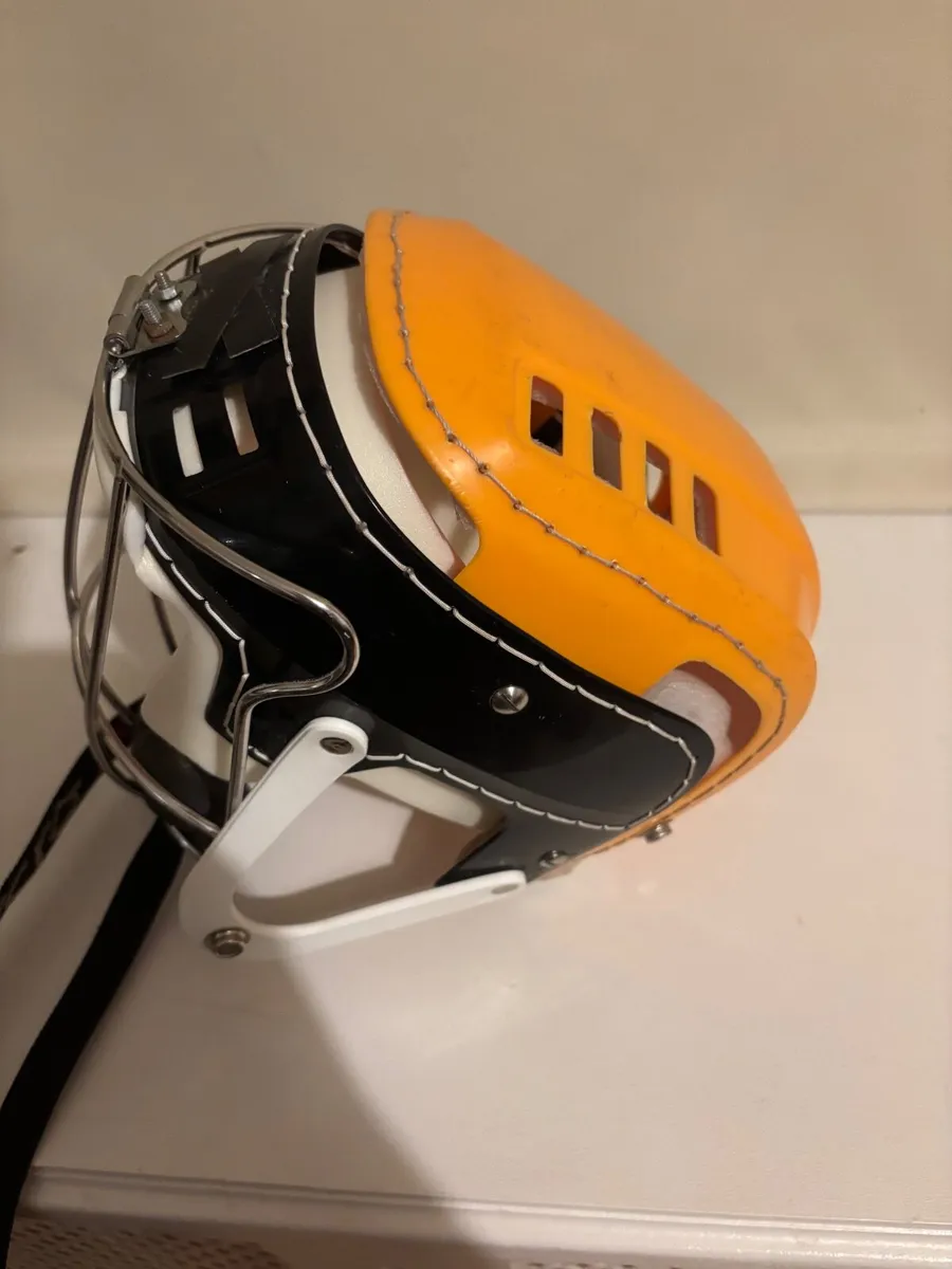 Old style helmet - Image 1