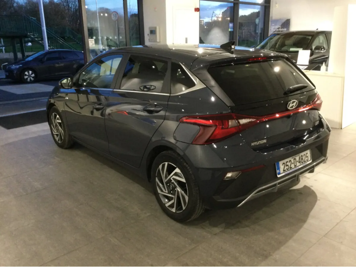 Hyundai i20 DELUXE PLUS - Demo Model - - Image 3