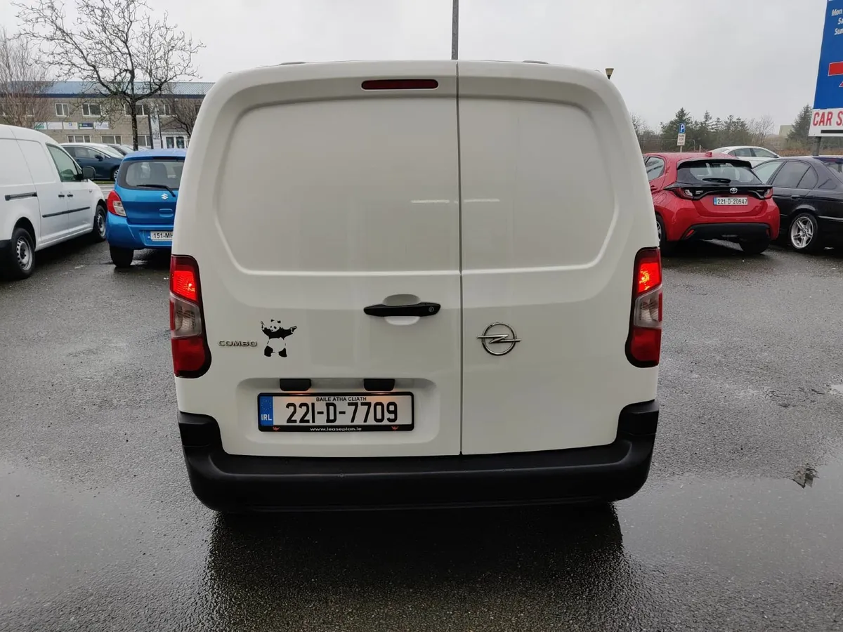 Opel Combo 221 Diesel 3 Seads 43 k Km Like New !! - Image 4