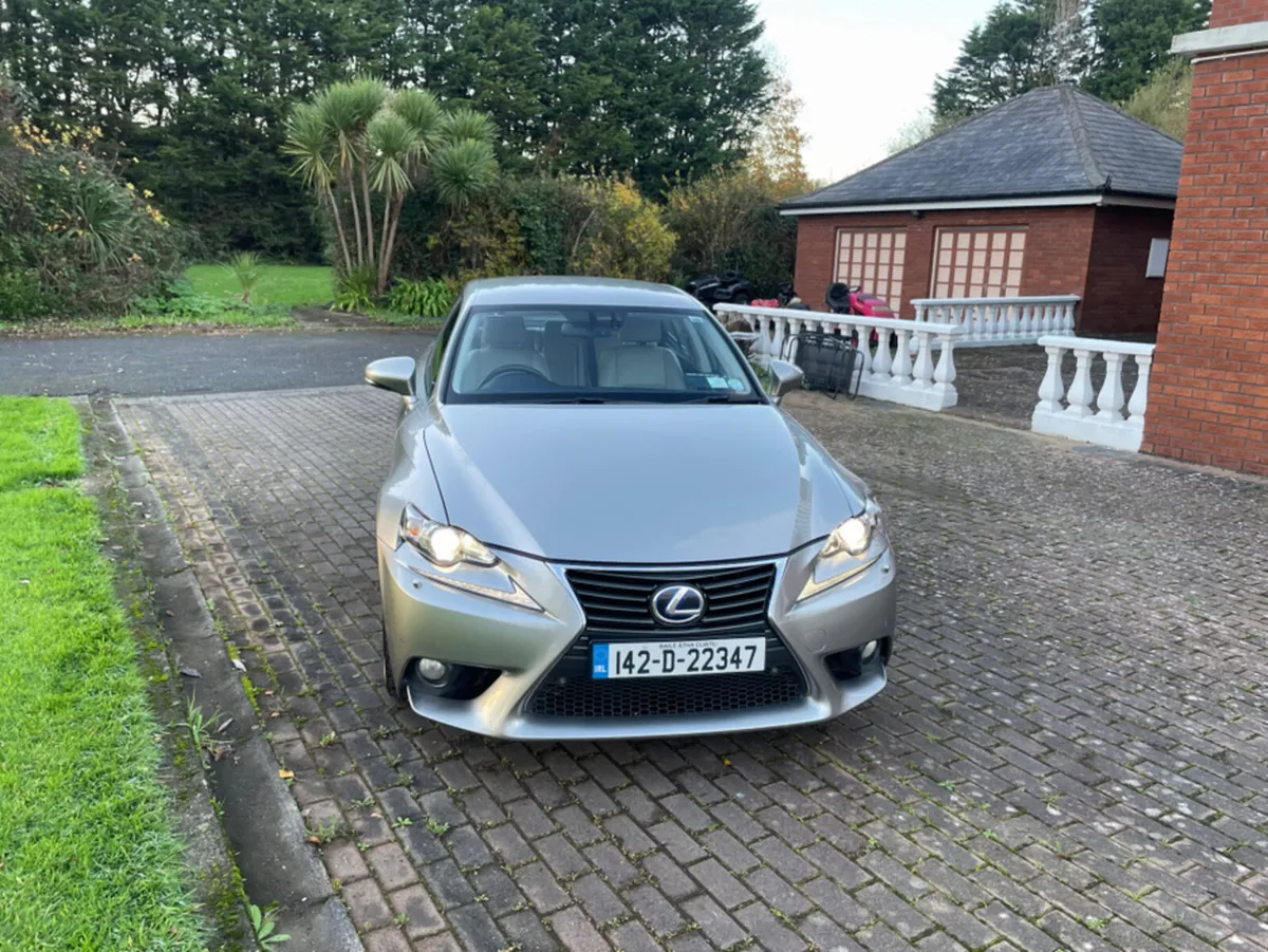 Lexus IS 300 H EXECUTIVE EDITION E-C E-CVT 4DR 2.5 - Image 1