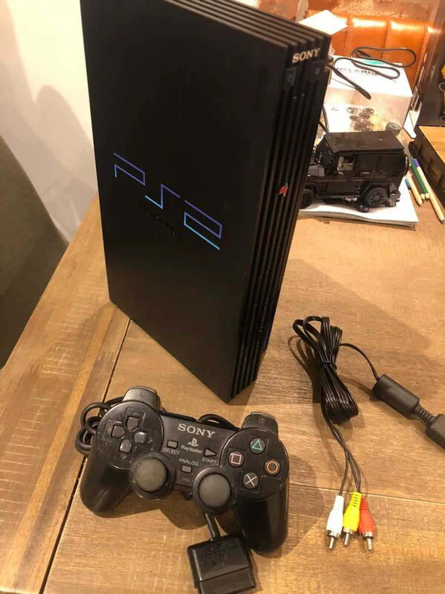 RETRO XMAS - Ps2 - Black Sony Playstation 2 - Model SCPH-30003 with controller - #311 - Image 1